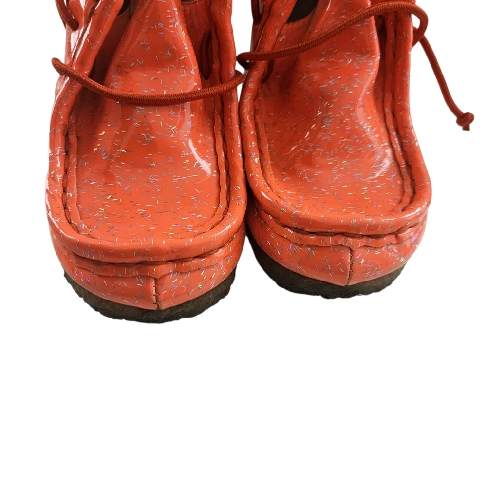 Cucu Kaboom! Walker In Papaya Orange  Kids Moccasins/ Chukka Boots Size 7